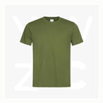 ST2000-Men's-Classic-Tee-Model-HuntersGreen